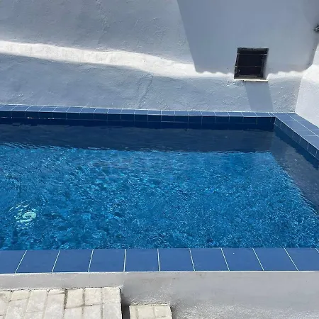 Ground Floor 2 Bedroom With Pool * Lizbona